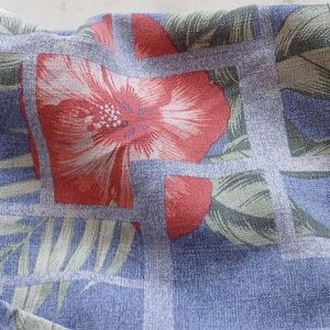 Vntg TOMMY BAHAMA Hawaiian Men's Silk Shirt XXL Plumeria On Window Pane Print